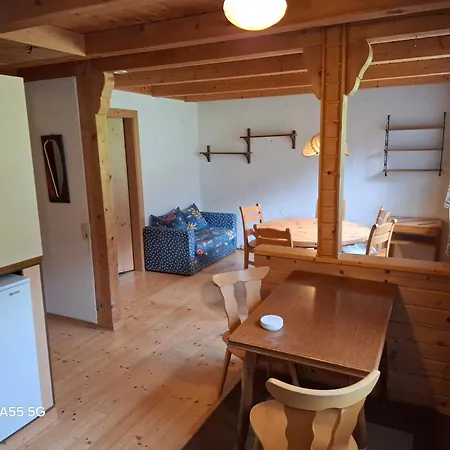 Haus Mooswald شقة